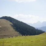 Holiday home Ferienhaeuser Glueck Auf, Sauna, Hottubs Arnoldstein