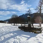 Ferienhaeuser Glueck Auf, Sauna, Hottubs Arnoldstein