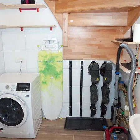 Дом отдыха Ferienhaeuser Glueck Auf, Sauna, Hottubs Арнольдштайн