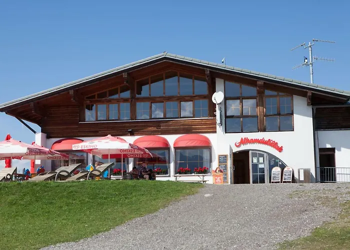 Ferienhaeuser Glueck Auf, Sauna, Hottubs Holiday home Arnoldstein