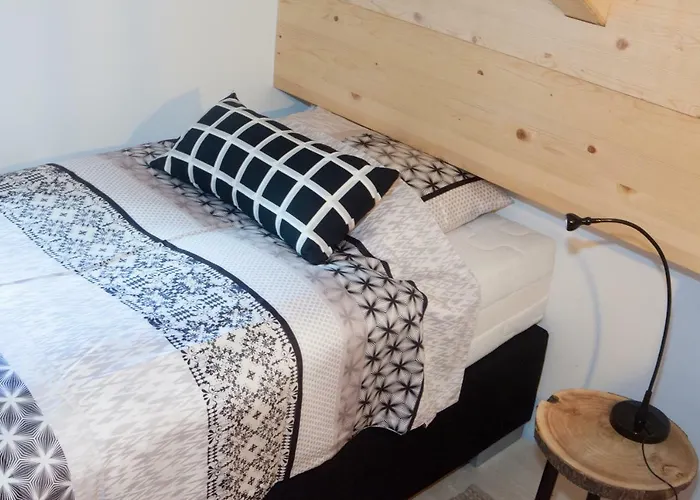 Ferienhaeuser Glueck Auf, Sauna, Hottubs Holiday home Arnoldstein