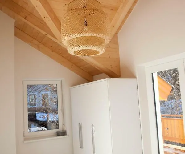 Ferienhaeuser Glueck Auf, Sauna, Hottubs Holiday home Arnoldstein