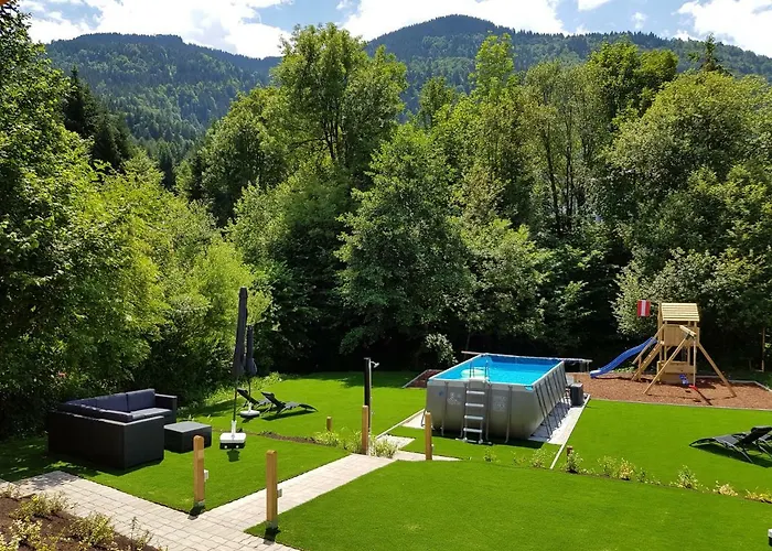 Ferienhaeuser Glueck Auf, Sauna, Hottubs Arnoldstein